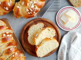 24 Easter Bread & Cake Recipes