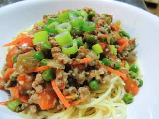 Shanghai Style Noodles With Spicy Meat Sauce