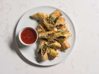 Thai-Style Baked Spring Rolls With Mushrooms and Chicken