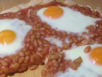 Baked Bean and Egg Pizza