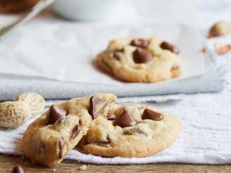 Peanut Butter Filled DelightFulls™ Chocolate Chip Cookies