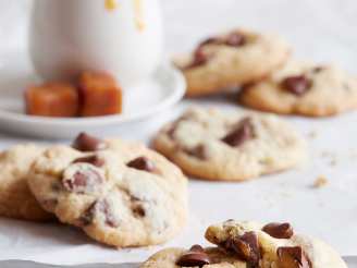 Caramel Filled DelightFulls™ Chocolate Chip Cookies