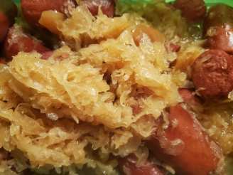 Sausage With Kraut and Apples
