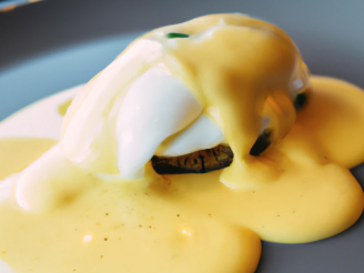 How to Make Hollandaise Sauce