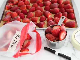 How to Freeze Strawberries