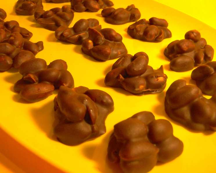 Chocolate Peanut Clusters Recipe 