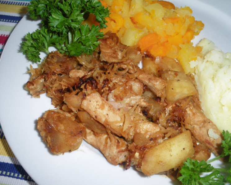 Pork Chops With Sauteed Apples and Sauerkraut Recipe - Food.com