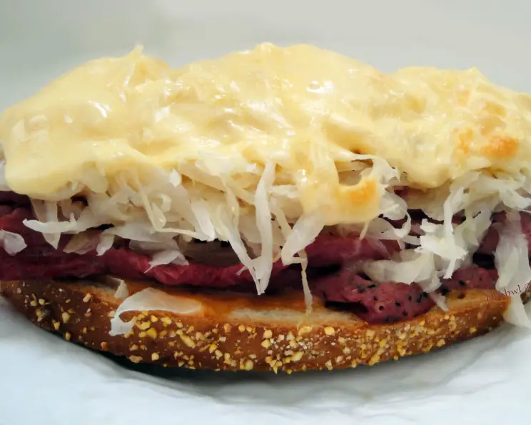 Grilled Reuben Sandwich Recipe - Food Blog Alliance