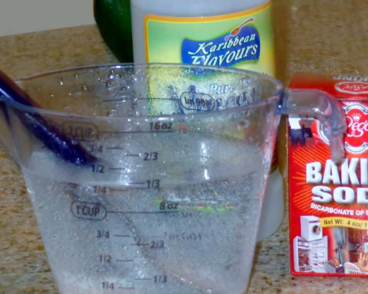 Make Your Own Washing Soda With One Household Ingredient - Mom 4 Real