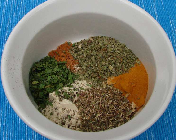 Copycat Mrs Dash Garlic and Herb Spice Blend - 3 Boys and a Dog