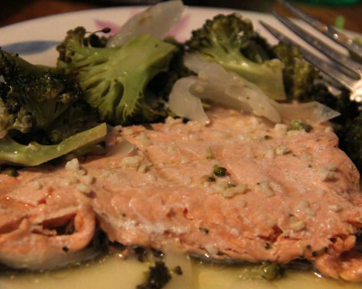Grilled Salmon with Lemon Butter