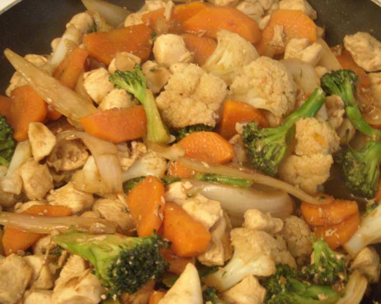 Leftover Veggie Chicken Stir-Fry Recipe 