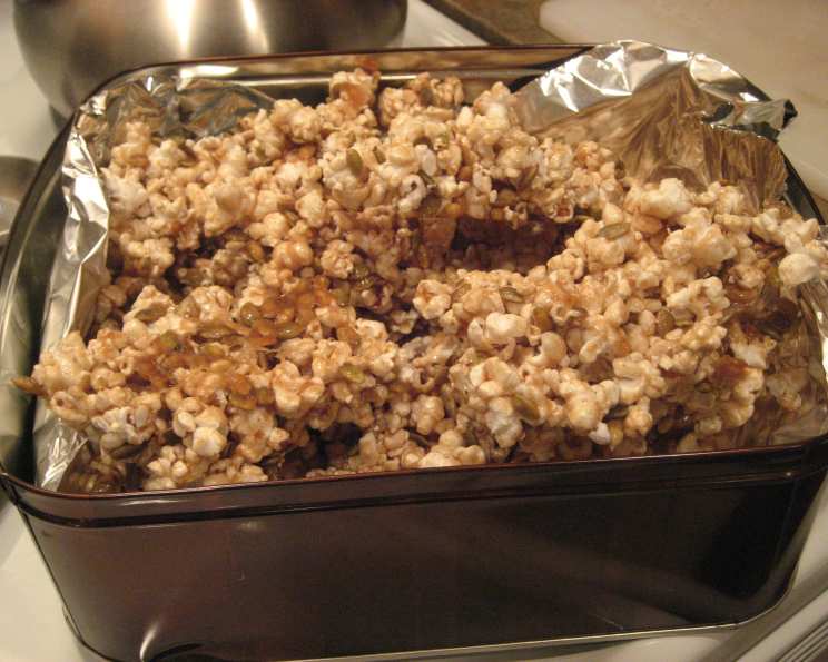 Spicy Caramel Popcorn Clusters Recipe