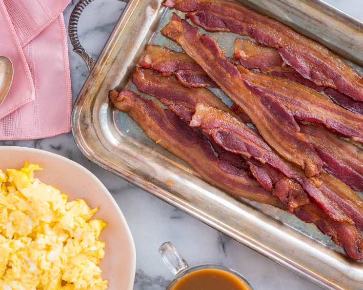 How to Cook Bacon in the Oven - The Kitchen Community