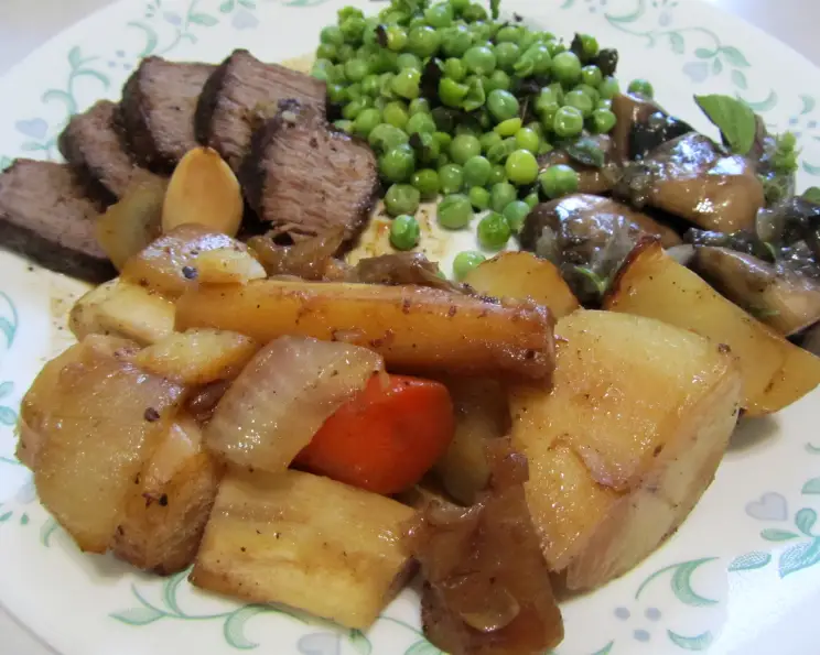 Grilled Chuck Roast With Vegetables