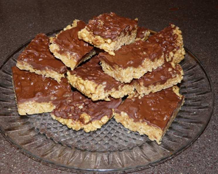 Peanut Butter Rice Krispy Treats With Chocolate Frosting Recipe - Food.com