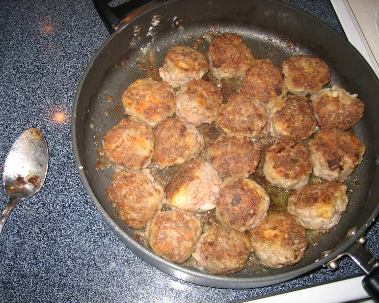 Easy Pan Fried Meatballs - Jersey Girl Cooks