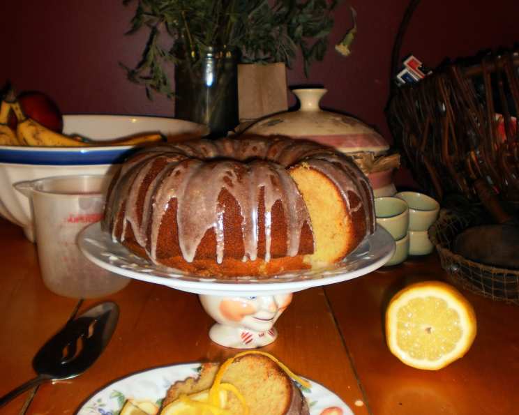 Perfect Pound Cake (7-Up Cake) adapted from The Pioneer Woman Recipe -  (4.2/5)