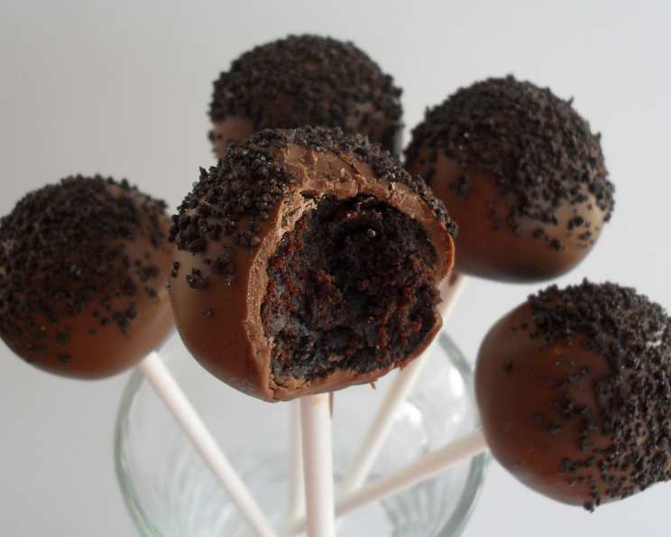 How to Make Chocolate Cake Pops - What the Fork-thanhphatduhoc.com.vn