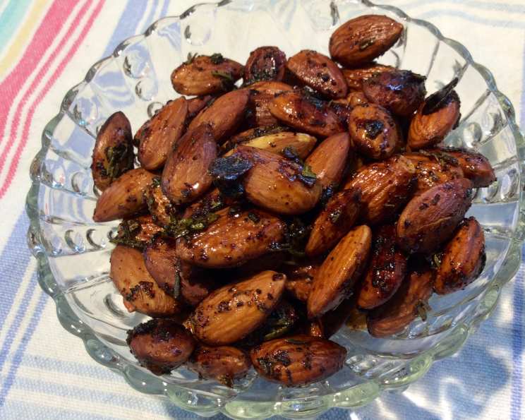 Rosemary, Thyme and Chilli Spiced Nuts Recipe 