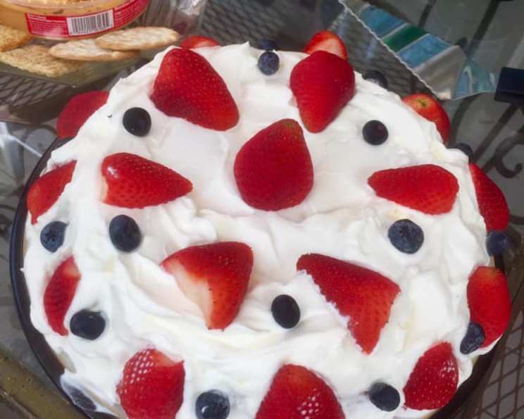 Fresh Strawberry Cake | Winni.in