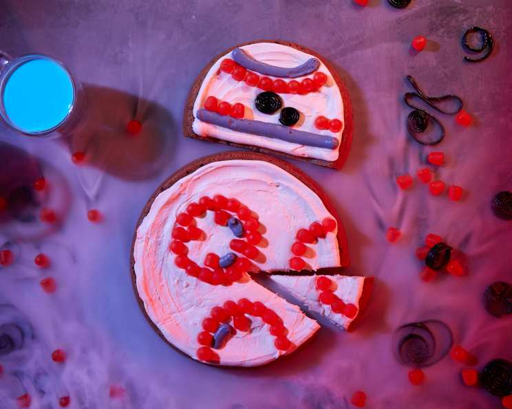 BB8 Star Wars Cake – Etoile Bakery