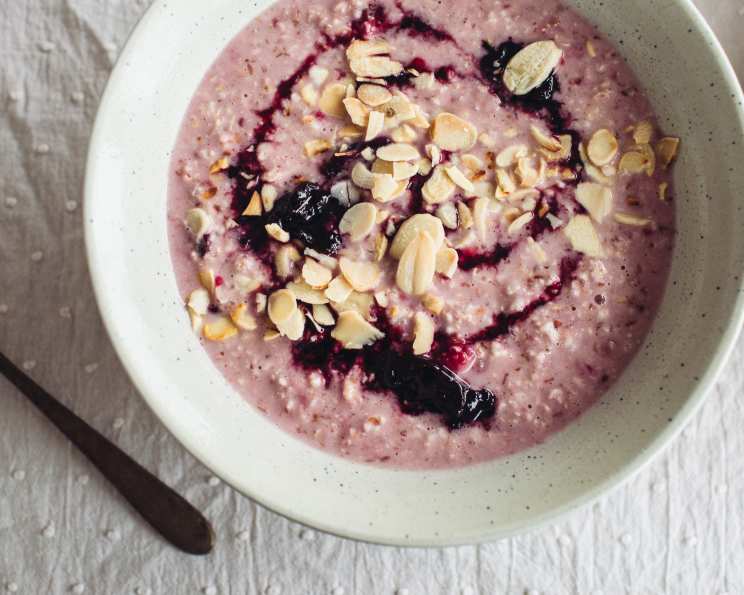 Cherry and Toasted Almond Overnight Oats