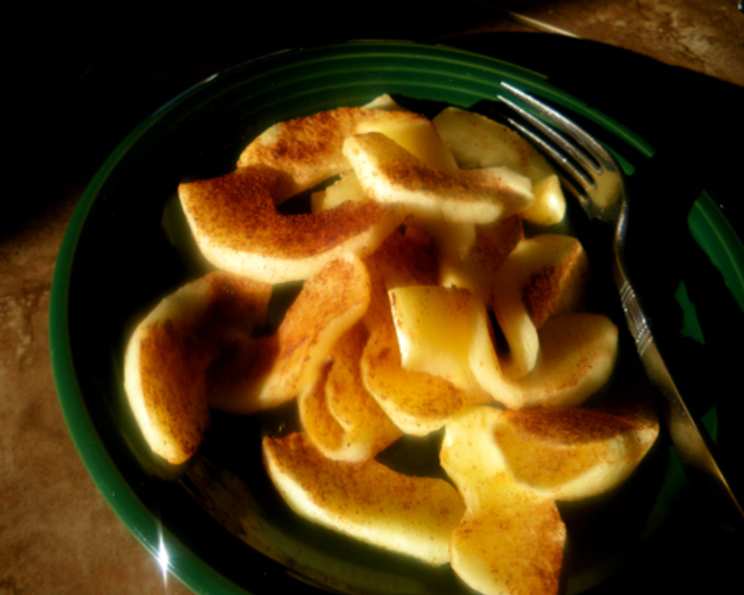 Four Ingredient Baked Apple Slices