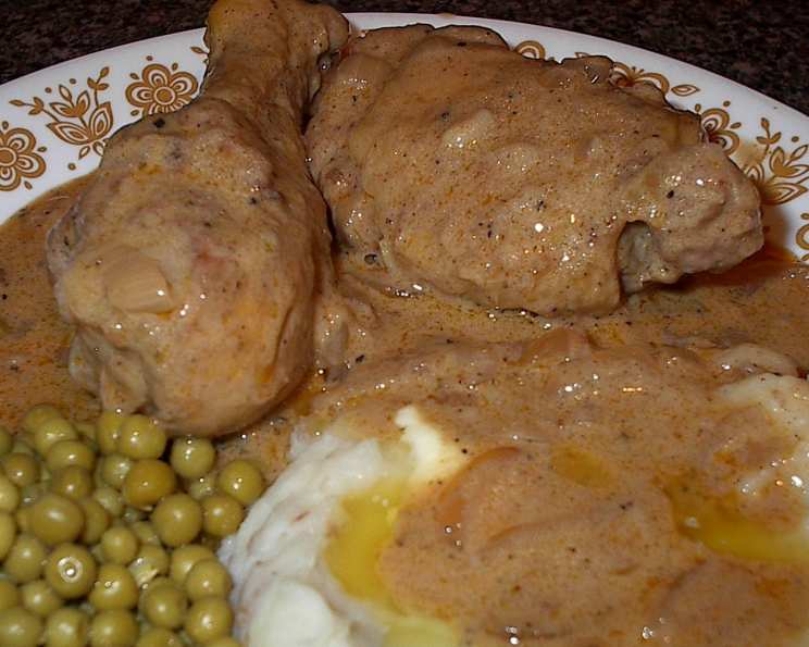 Smothered Chicken and Rice - Cooks with Soul