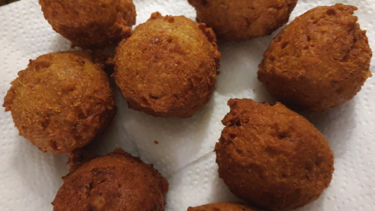 Clam Cakes Recipe | Bumble Bee Seafoods