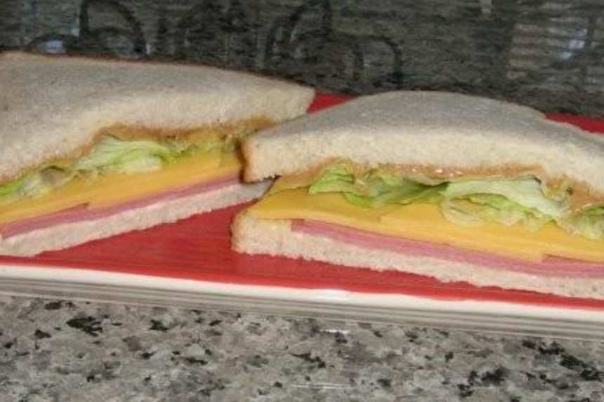Peanut Butter and Bologna Sandwich Recipe