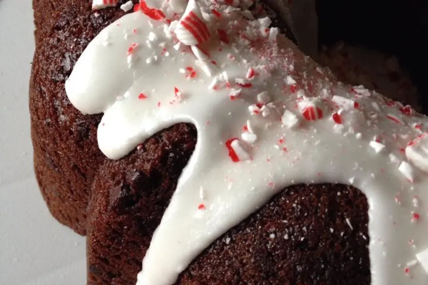 Ridiculously Easy Peppermint-Glazed Red Velvet Bundt Cake - The