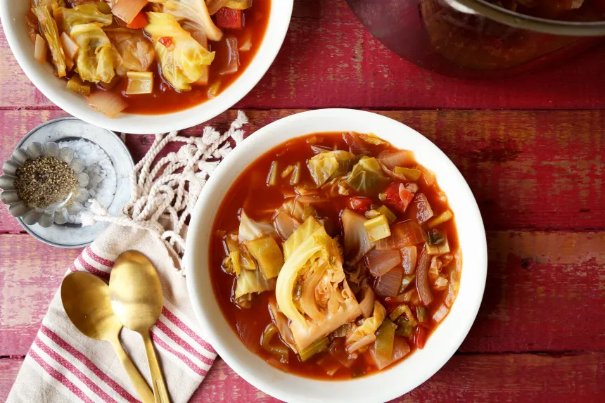 The BEST Weight Loss Cabbage Soup Recipe (7-Day Diet)