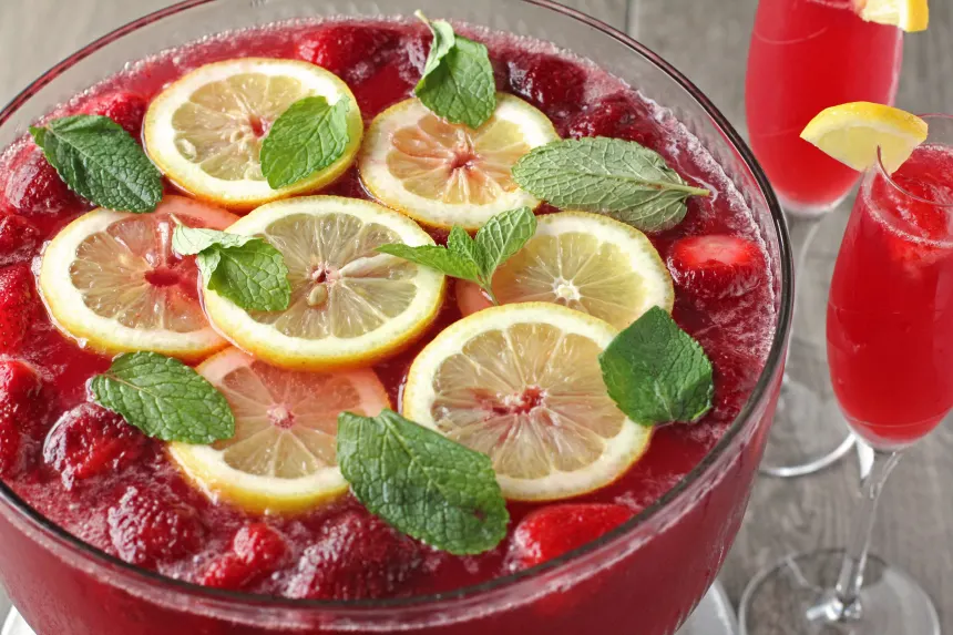 30 Best Christmas Punch Recipes - Holiday Big Batch Cocktails