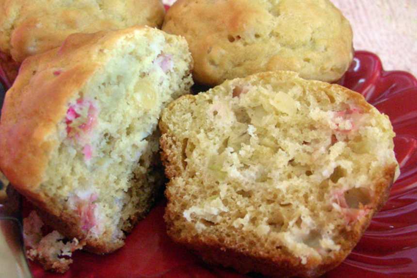 Ginger Rhubarb Muffins Recipe 