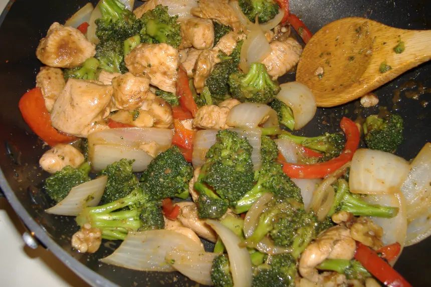 Walnut Chicken Stir-Fry Recipe - Food.com