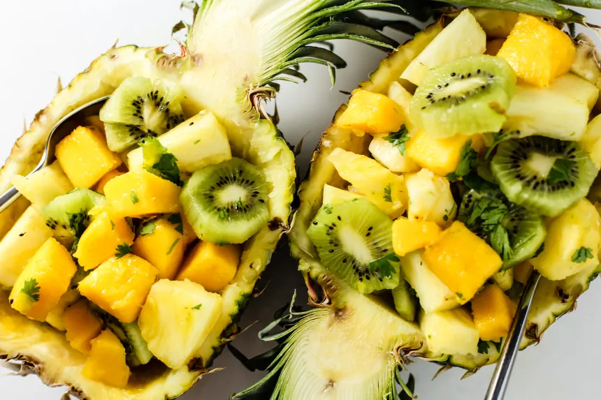 Tropical Fruit Salad {Kiwi, Mango & Pineapple} - FeelGoodFoodie