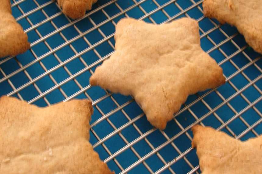 Zimtsterne (Cinnamon Star Cookies) Recipe 