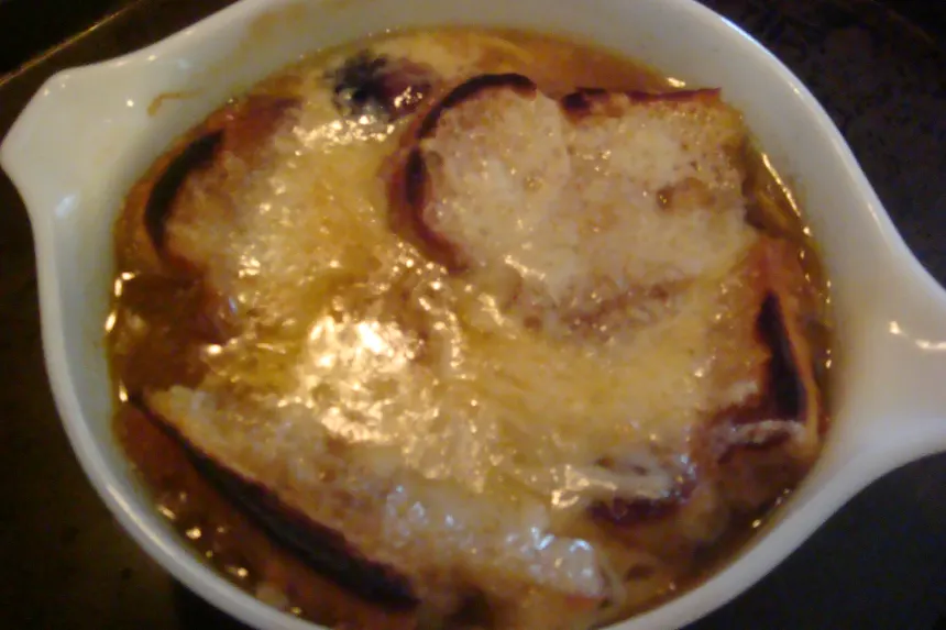 Paula Deen's French Onion Soup Recipe - Food.com