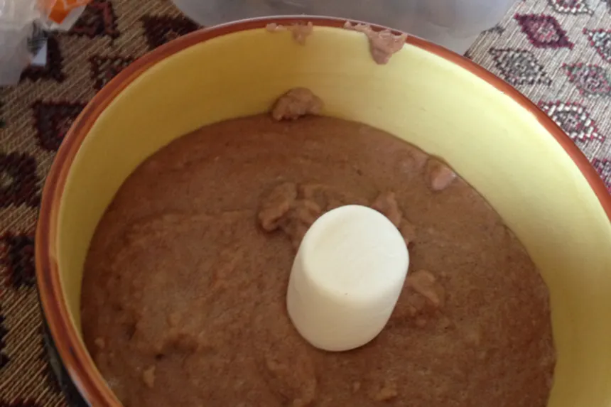 Finnish Mämmi-rye pudding dessert - YouTube