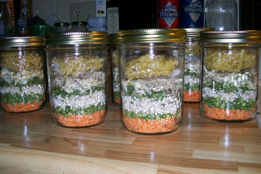 Instant Minestrone Soup In A Jar Recipe - Vegan Meal Prep Sunday
