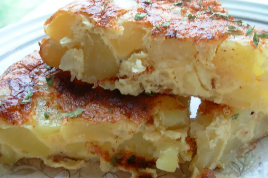 Traditional Spanish Omelette Recipe (Tortilla Espanola)