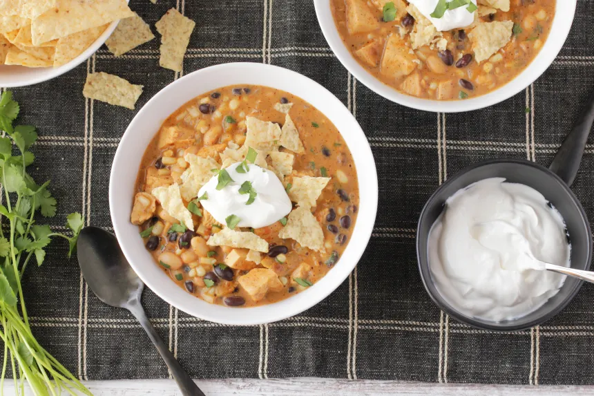 Black and White Bean Chicken Chili