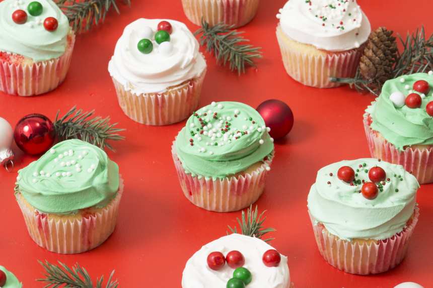 Holiday Poke Cupcakes Recipe - Food.com