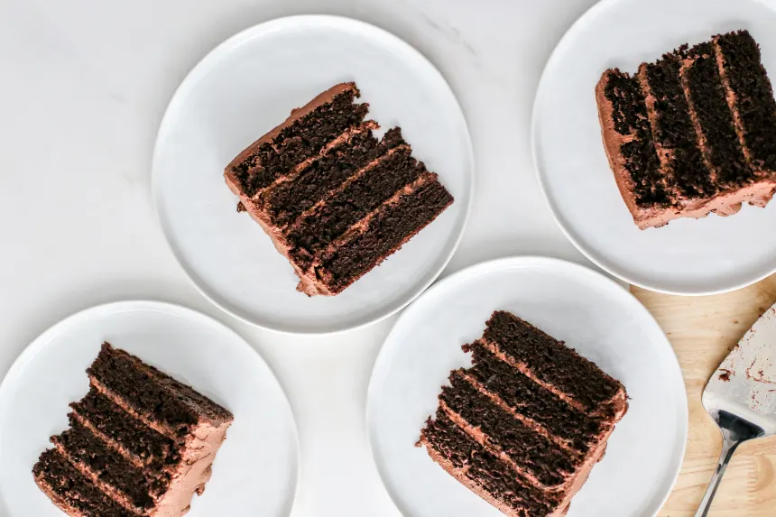 It's never been easier to cover your desserts in chocolate! Cake Puck , Desserts