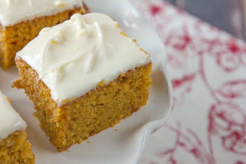 Pumpkin Pie Cake Bars - Bitz & Giggles