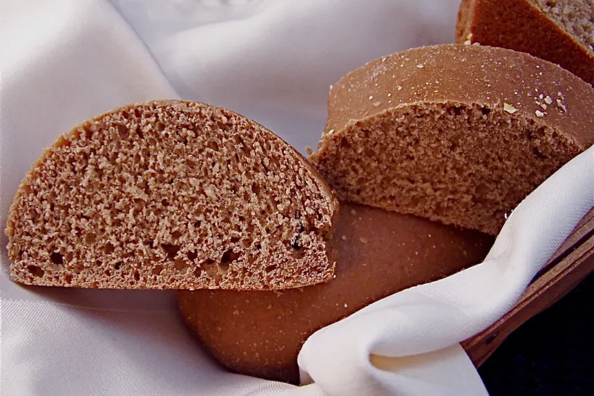 Easy Bread Machine Brown Bread: Steakhouse Style Without Rye