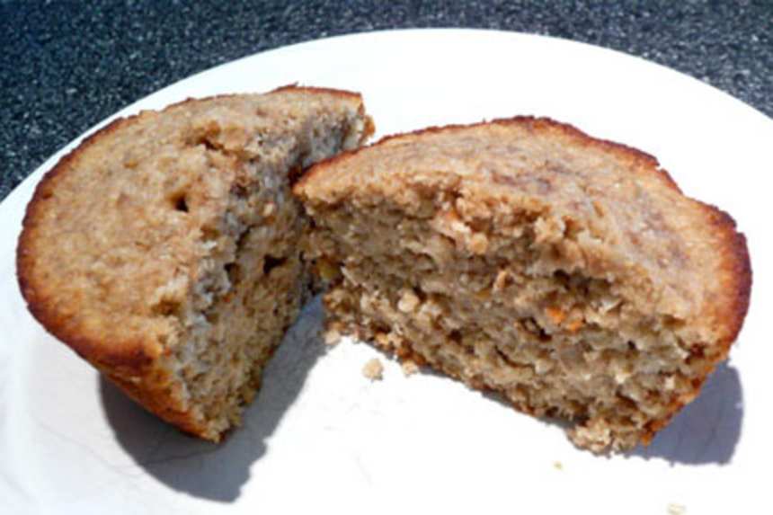 Oat Bran and Banana Muffins Recipe
