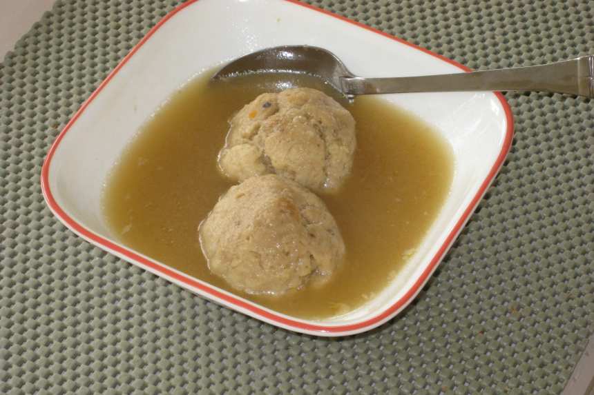 Matzo Ball Soup (Feeds 2)