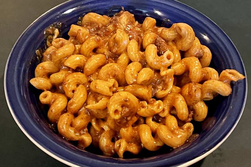 Cheesy Chili Mac Thermos Lunch